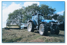 Farm tractor 